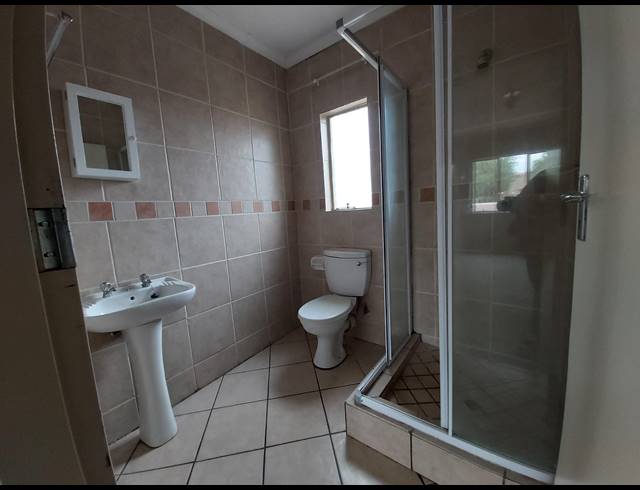 2 BEDROOM DUPLEX TO LET IN NORTH RIDING